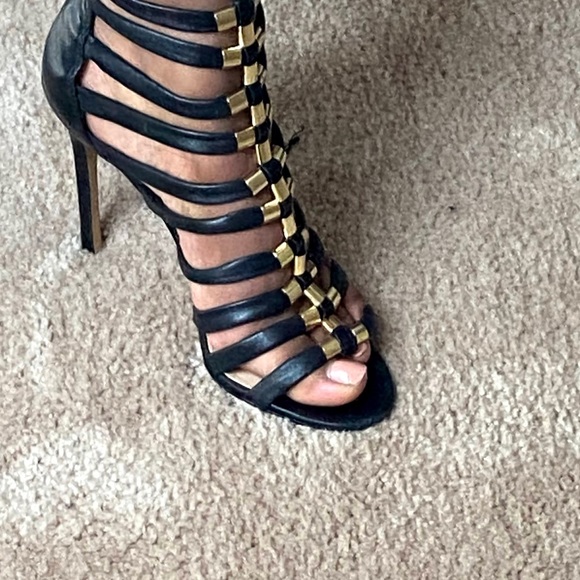 Vince Camuto Troy Gladiator Heels - Picture 4 of 9